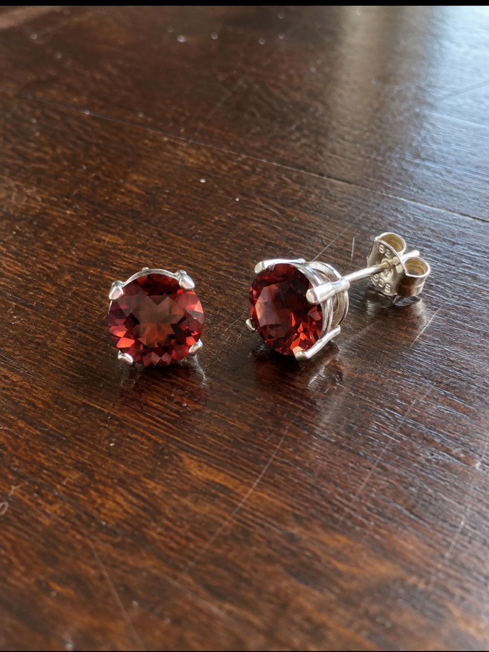 2CT Genuine Garnet Round Cut Stud Earrings 925 Sterling Silver January Birthstne